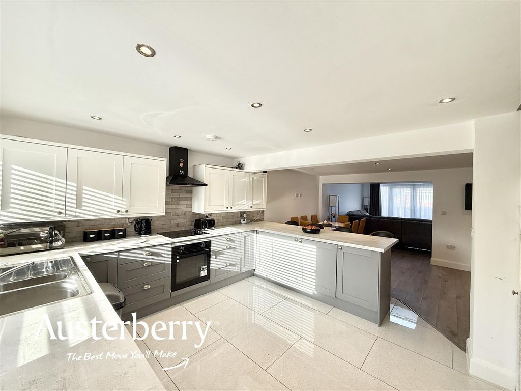 Property photo 3 of 15 Img_0096 3.Jpg