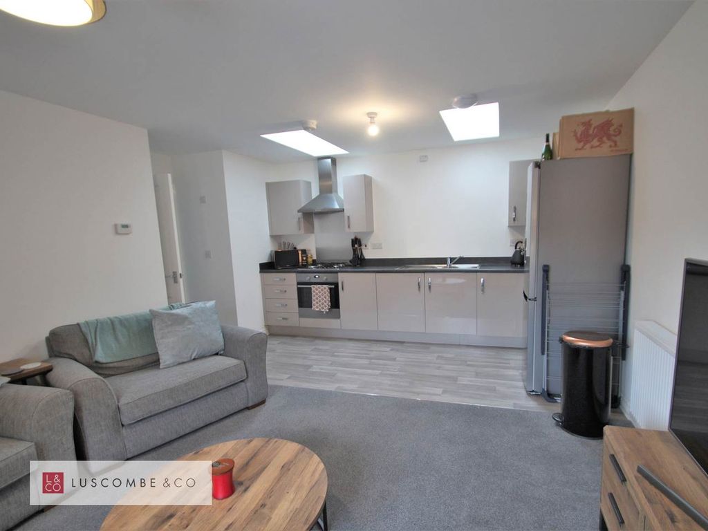 Property photo 3 of 8 Living Room Kitchen