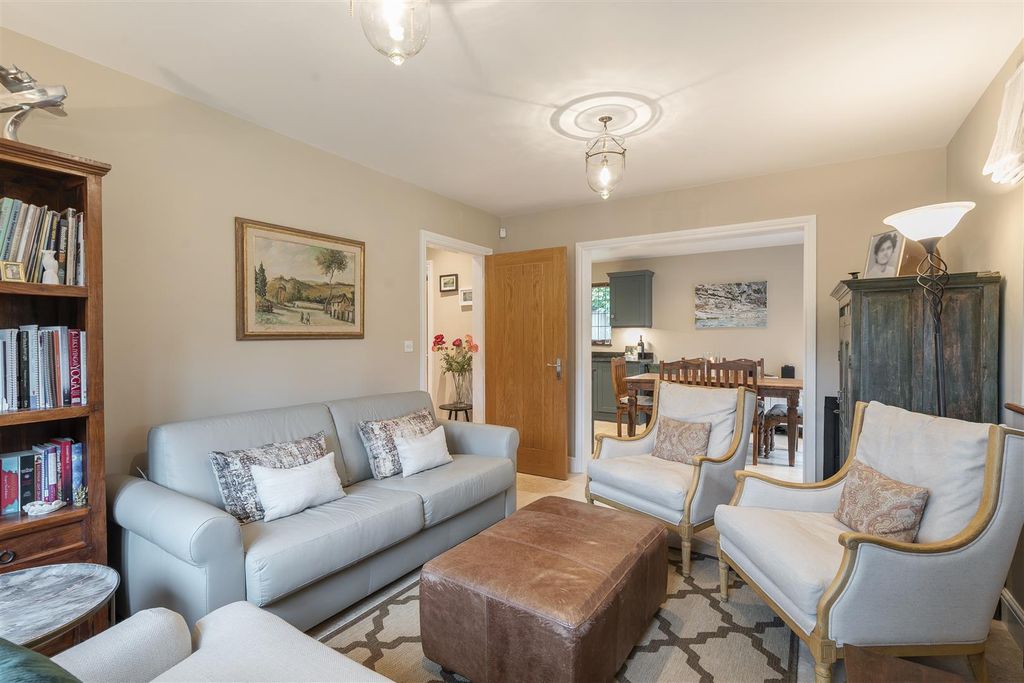 Property photo 2 of 48 1287325-21-68262Febc5Ecc-Arw-1.Jpg