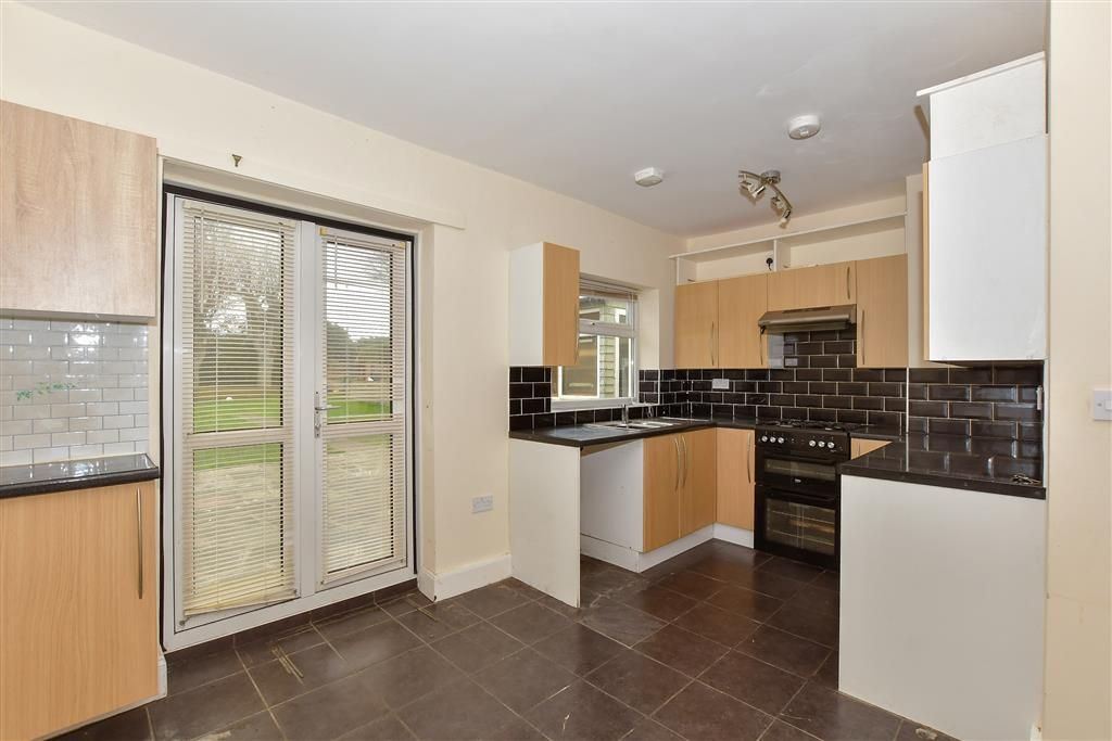 Property photo 2 of 14 Kitchen/Breakfast Room