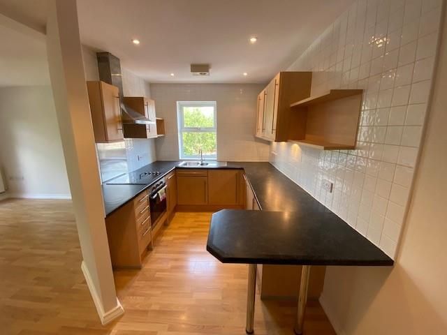 Property photo 2 of 18 Kitchen