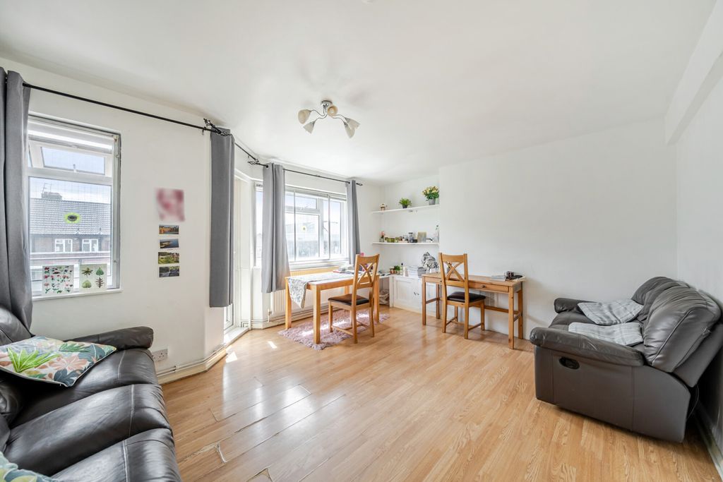 Property photo 2 of 12 1464290-8-6A0Da9F...