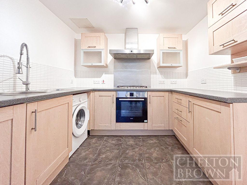 Property photo 3 of 28 Kitchen