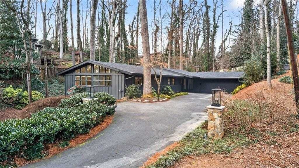 Property photo 1 of 31