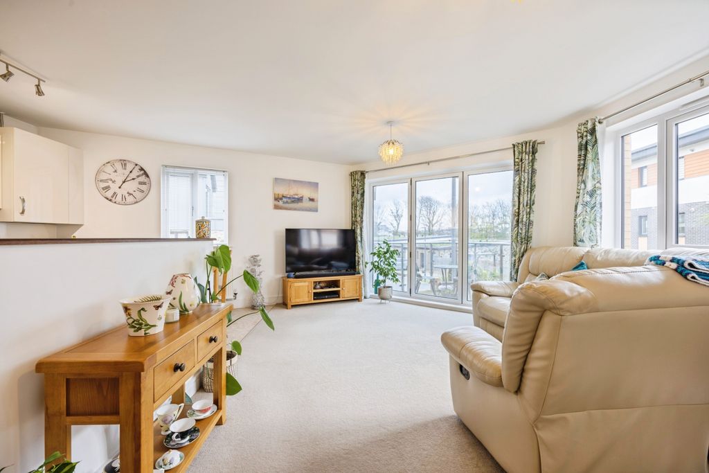 Property photo 3 of 16