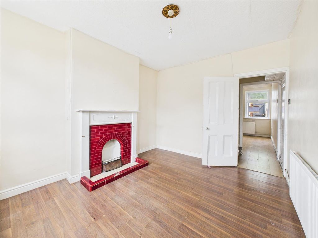 Property photo 2 of 8 Cam03975G0-Pr0134-Still001.Jpg