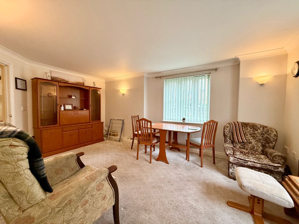 Property photo 2 of 24