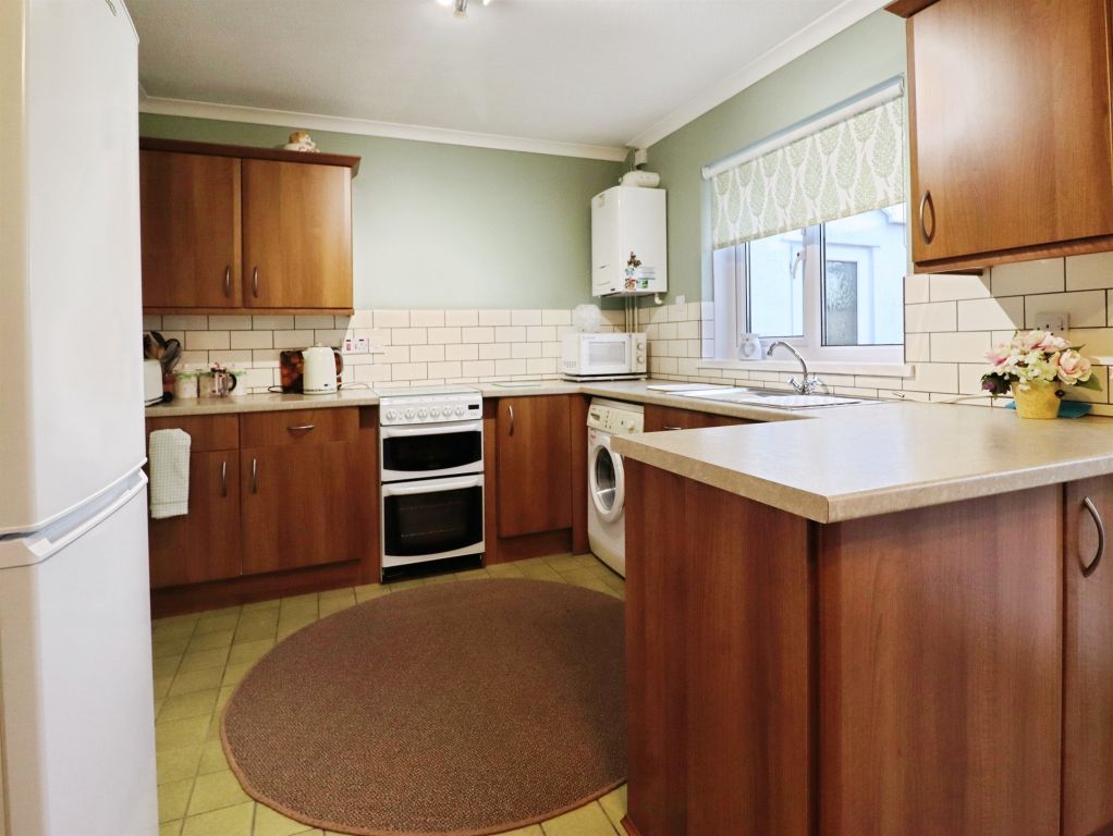 Property photo 2 of 25