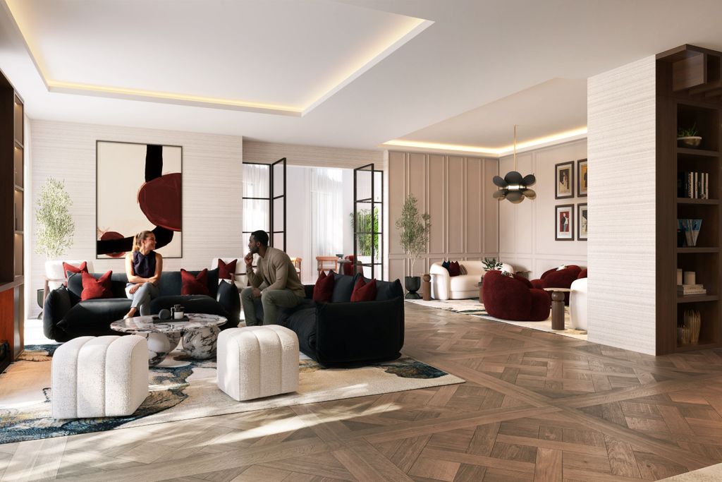 Property photo 2 of 7 Royal Gateway Lounge