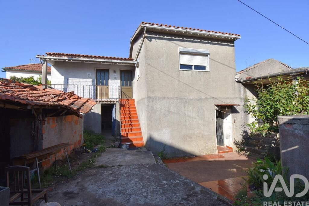 Property photo 3 of 32