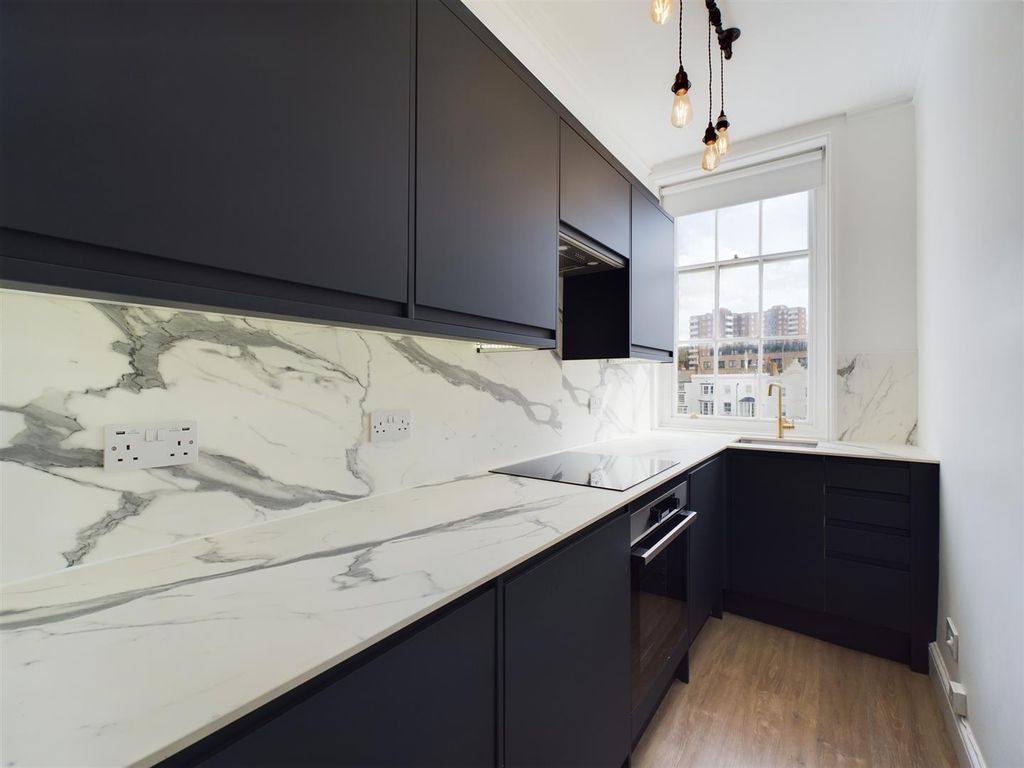 Property photo 2 of 14 Cam02534G0-Pr0044-Still003.Jpg