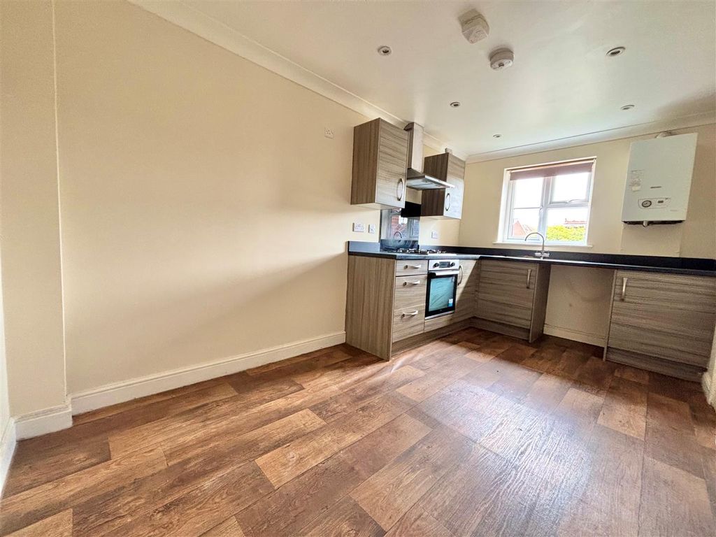 Property photo 2 of 15 Kitchen/Diner