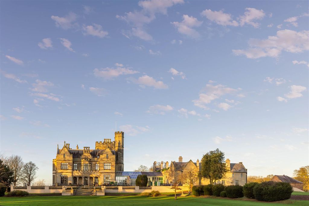 Property photo 3 of 15 00002.Jpg