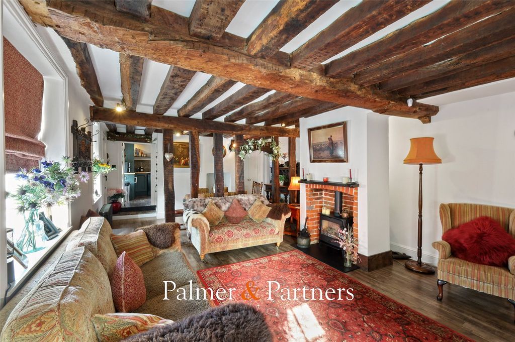 Property photo 2 of 27 Picture No. 01