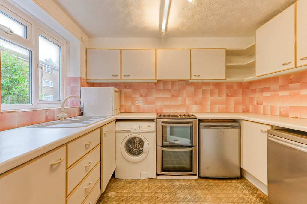 Property photo 3 of 10 Picture No. 04