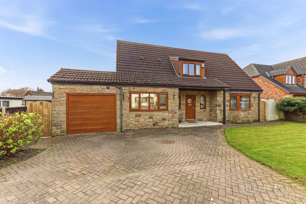 Property photo 1 of 30