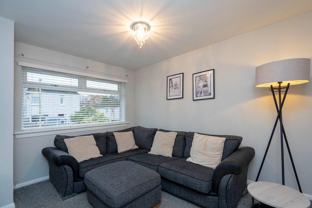 Property photo 3 of 24 4627908