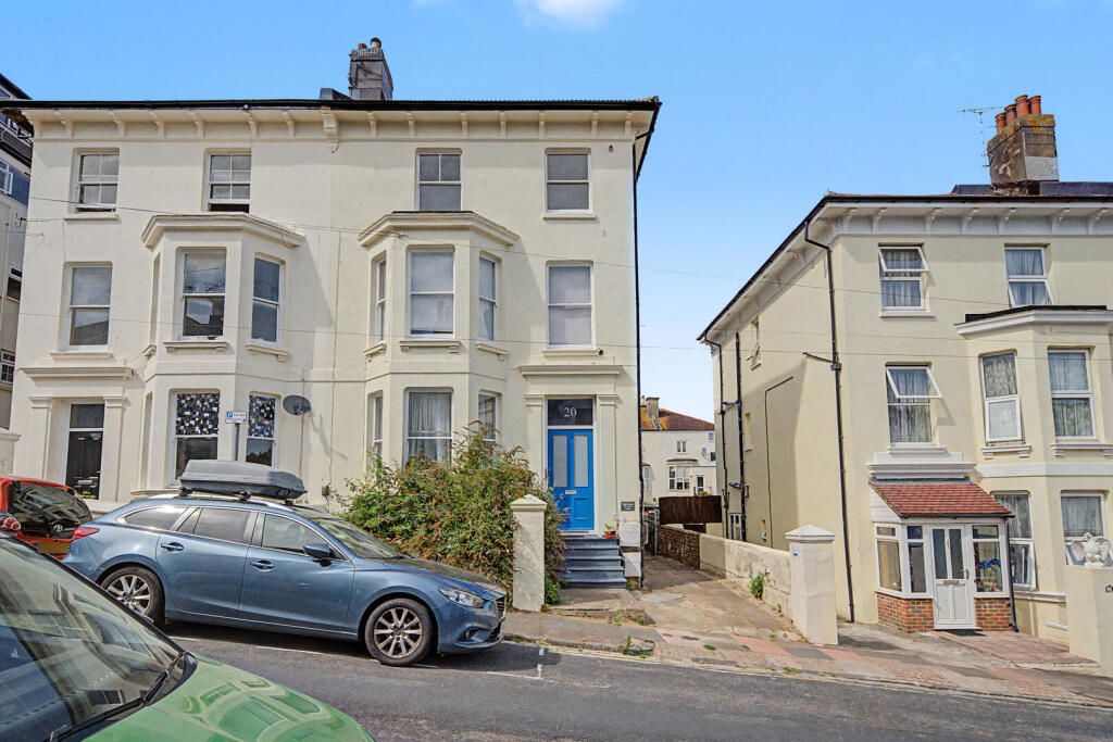 Property photo 1 of 11