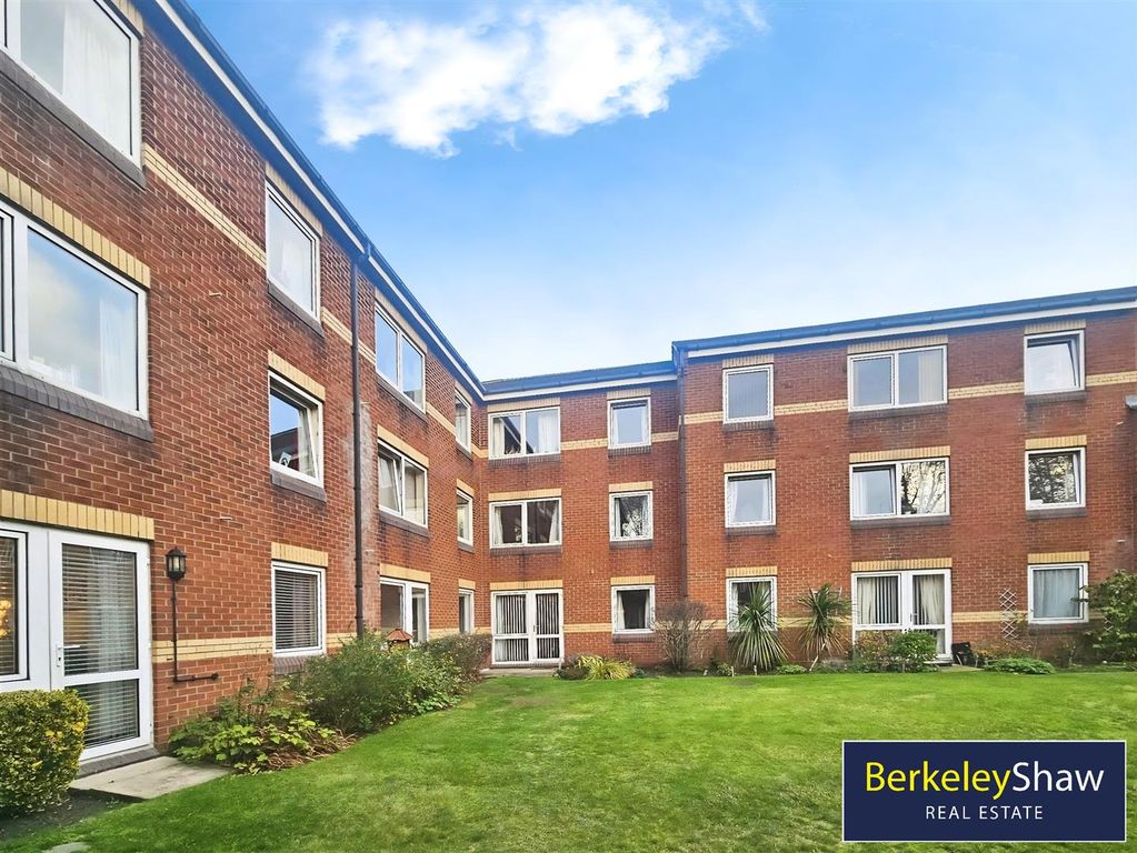 Property photo 2 of 16 External