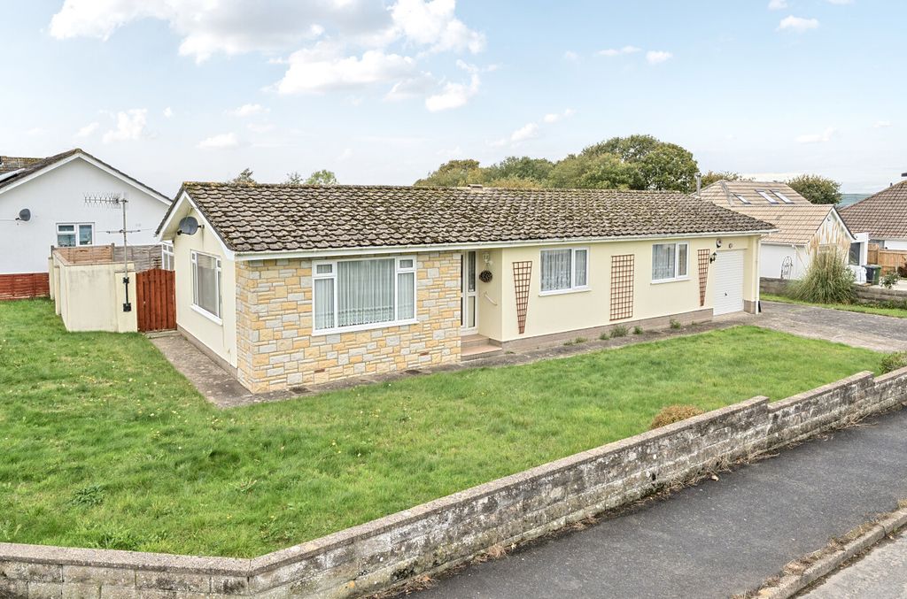 Property photo 2 of 19 1370550-3-68F8E6E...