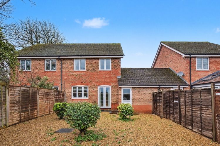 Property photo 2 of 9 322394