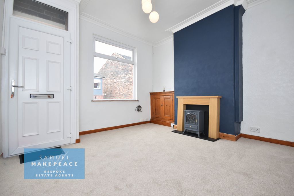 Property photo 2 of 17 Gallery