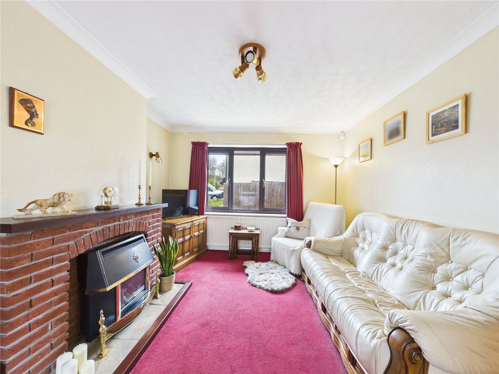 Property photo 2 of 19 Picture No. 10