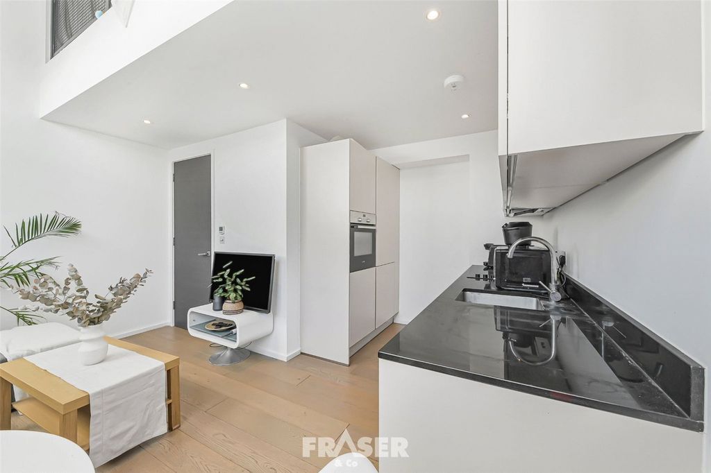Property photo 1 of 11 Picture No. 10