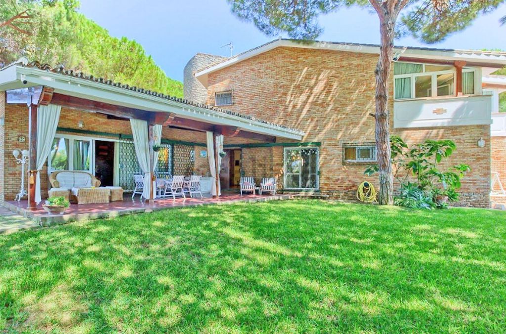 Property photo 2 of 10