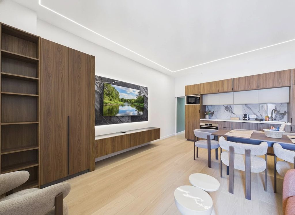 Property photo 3 of 12 Fd67F486ee6004767Ea9296944404868_ce526A7316_1920-Big
