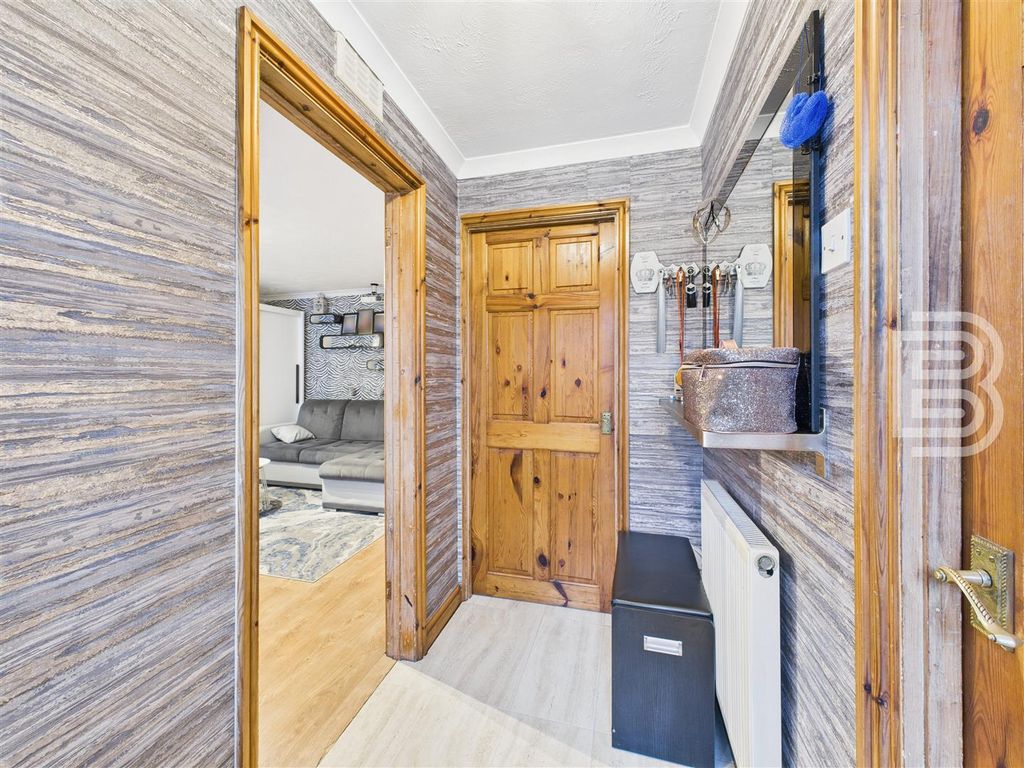 Property photo 2 of 10 Cam05587G0-Pr0115-Still001.Jpg