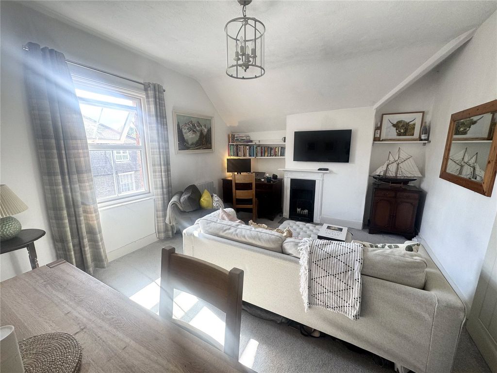 Property photo 2 of 8 Picture No. 03