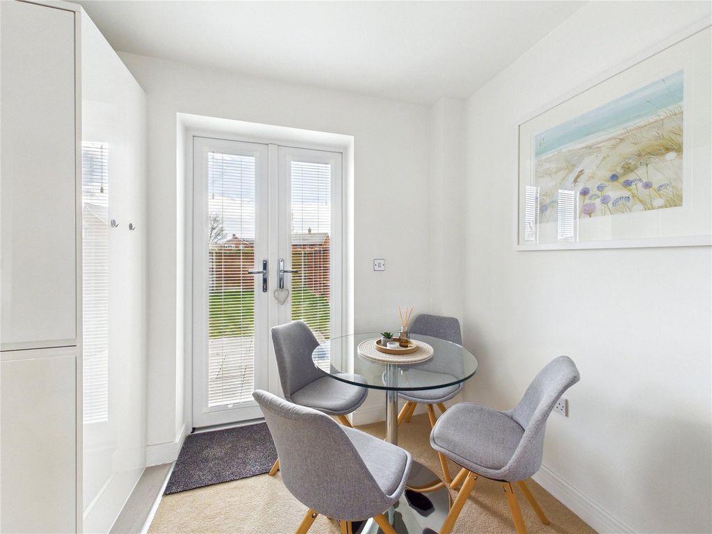 Property photo 3 of 16 Picture No. 10