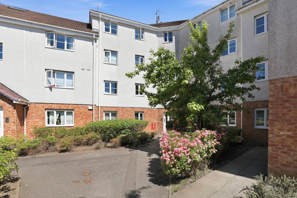 Property photo 1 of 27 Picture No. 03