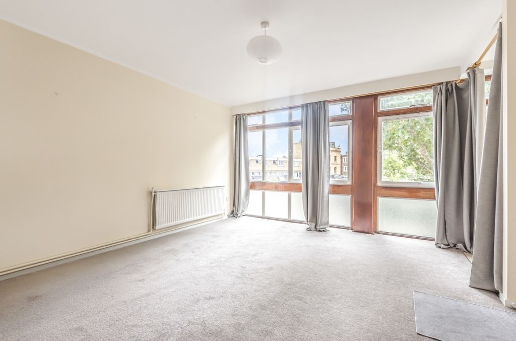 Property photo 3 of 7 531653 (2)