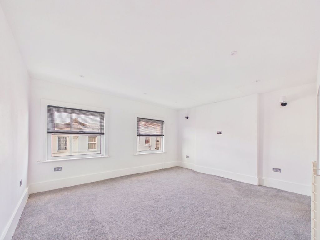 Property photo 2 of 8 Living Room