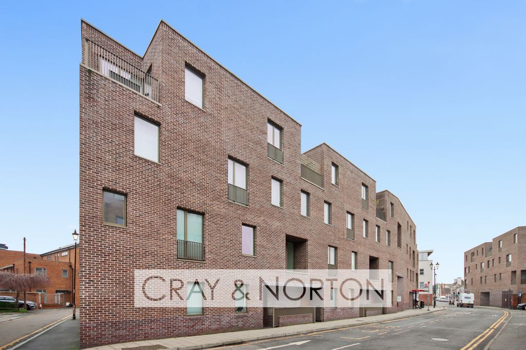 Property photo 1 of 11 Photo 11