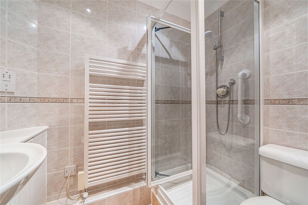 Additional image 26 of 3 bed flat for saleCulloden Road, Enfield EN2