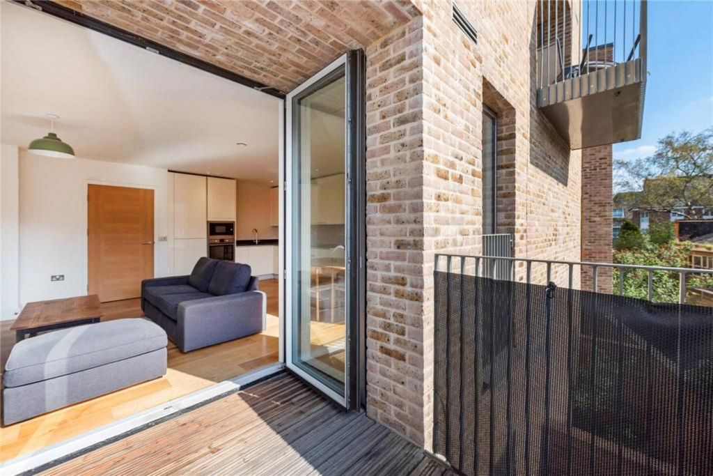 Property photo 3 of 8