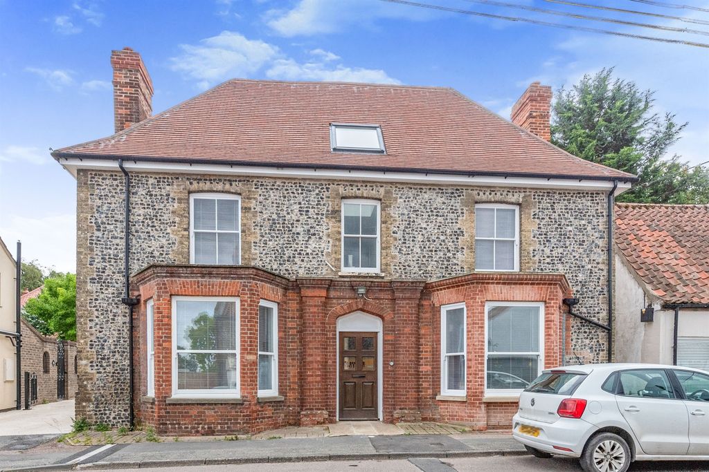 Property photo 1 of 10 Image