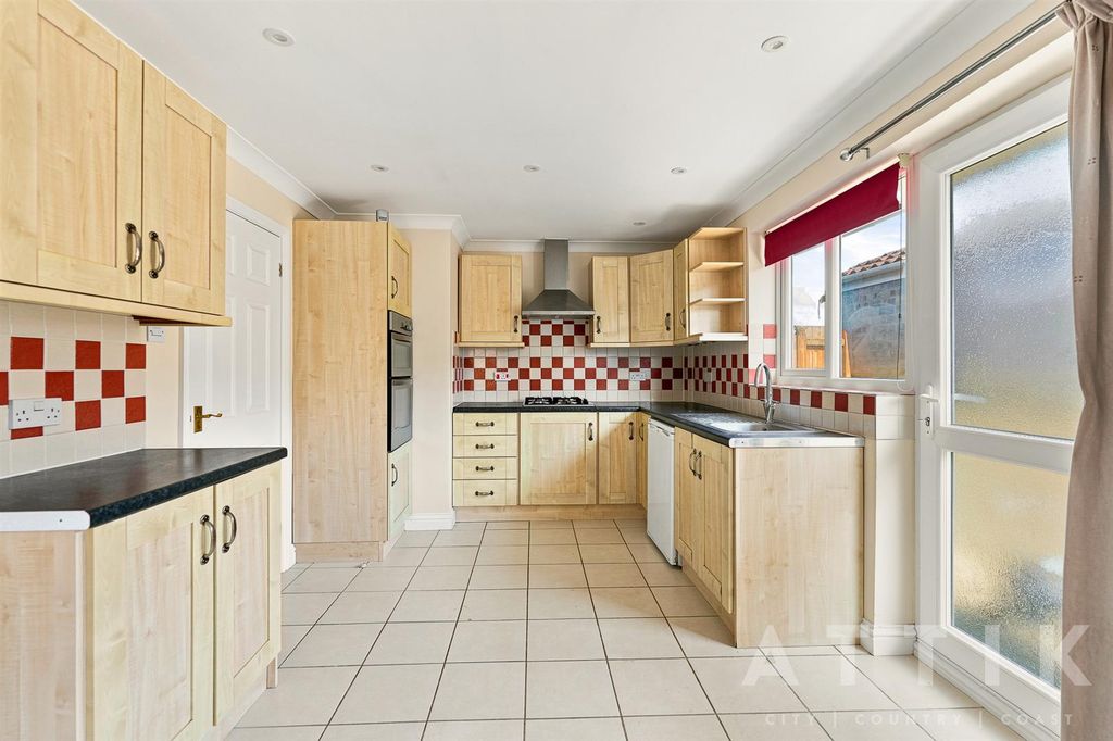 Property photo 3 of 28 Barrons_013.Jpg