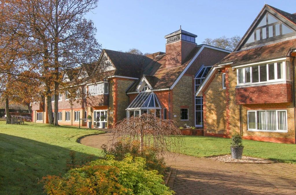 Property photo 1 of 8 External.Jpg