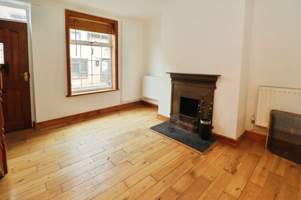 Property photo 3 of 16