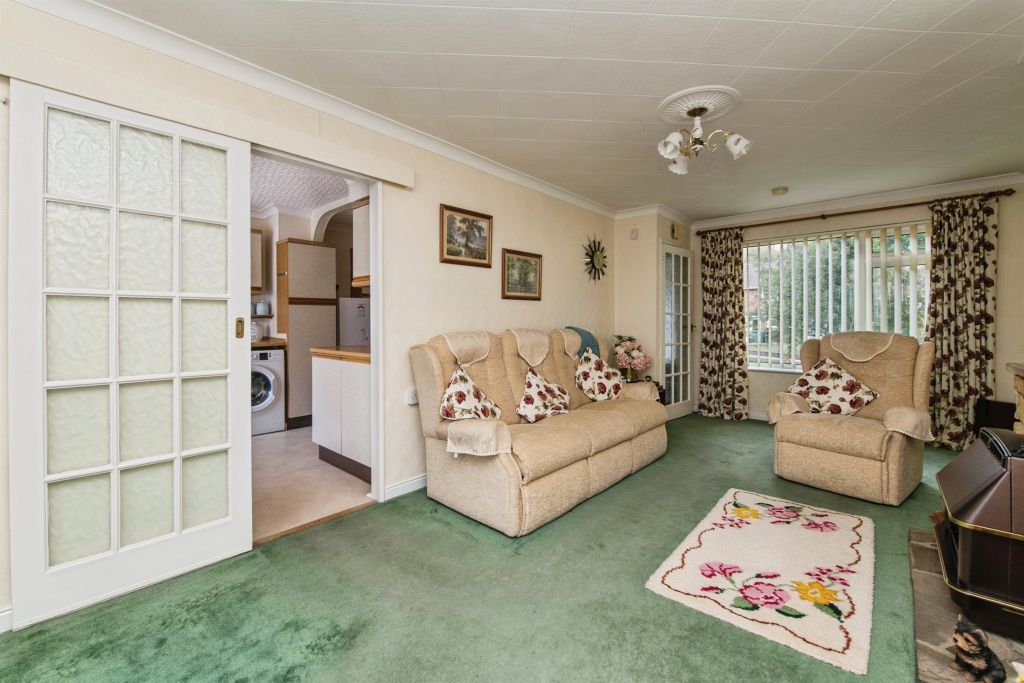 Property photo 3 of 17
