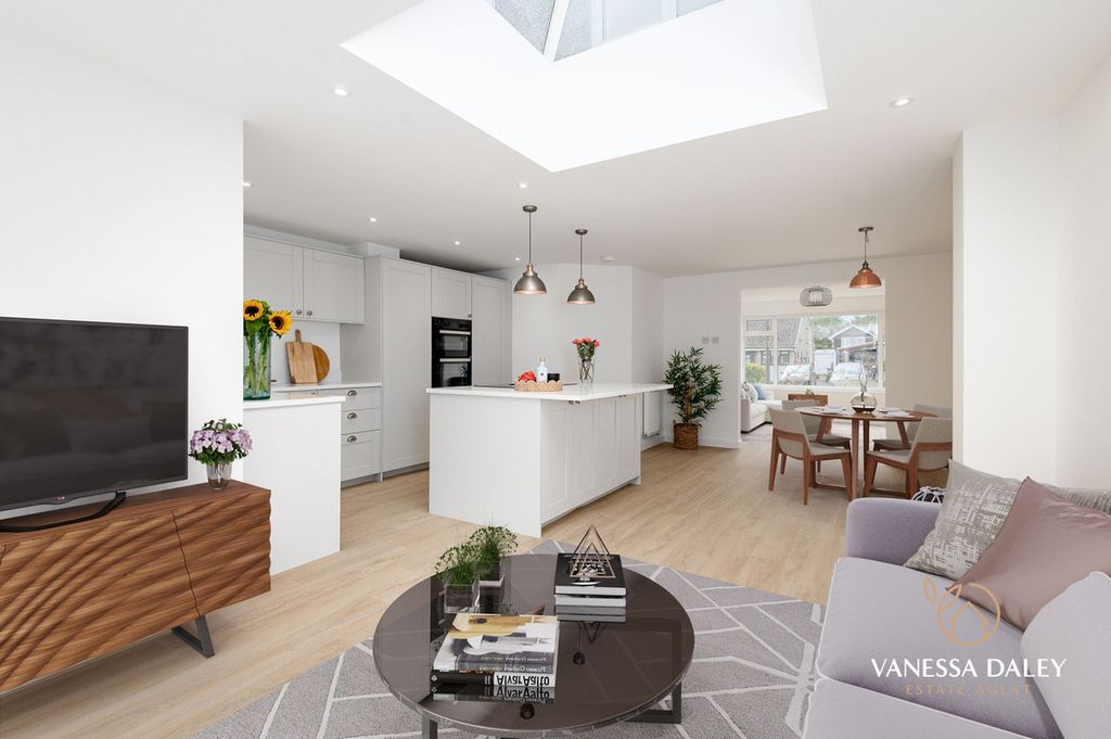 Property photo 3 of 33