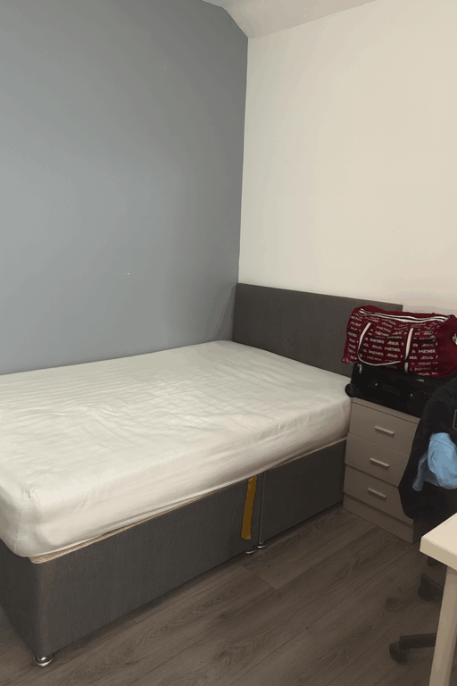 Property photo 1 of 3