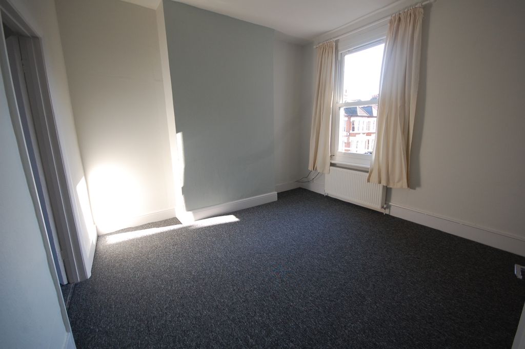 Property photo 3 of 8
