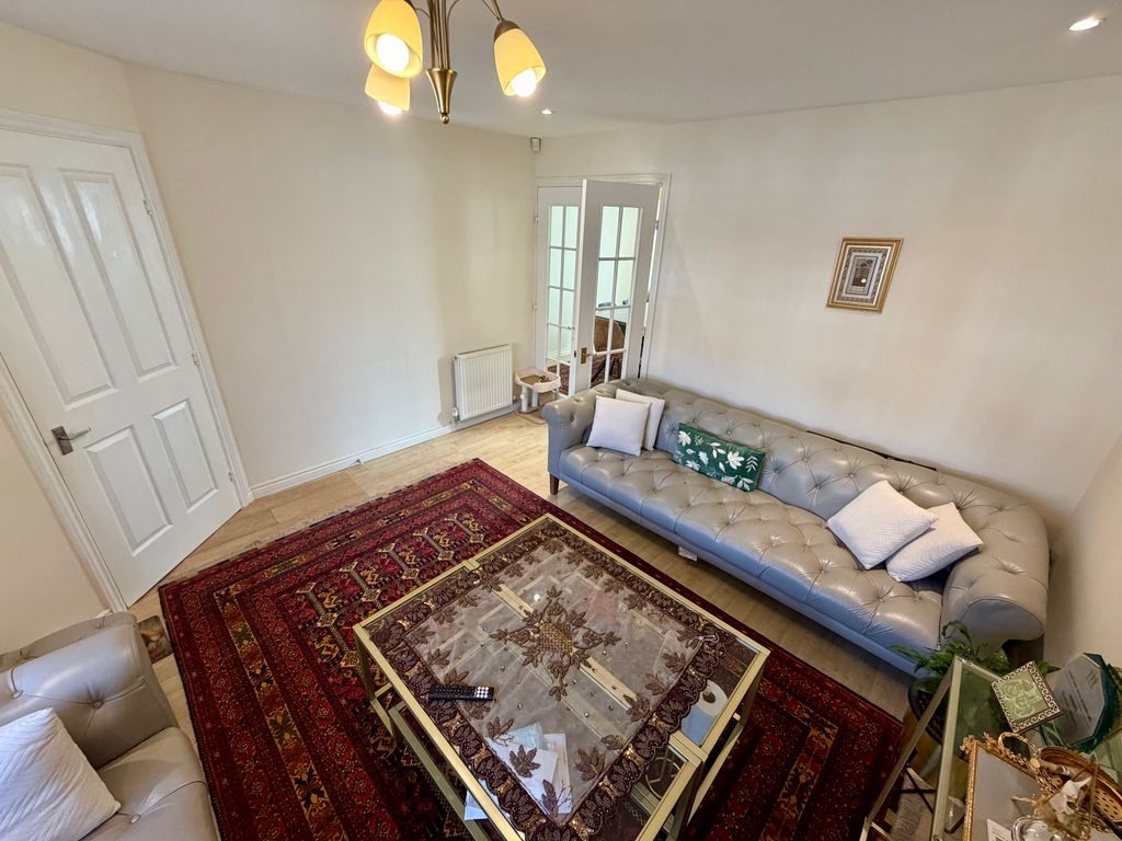 Property photo 3 of 14 Image