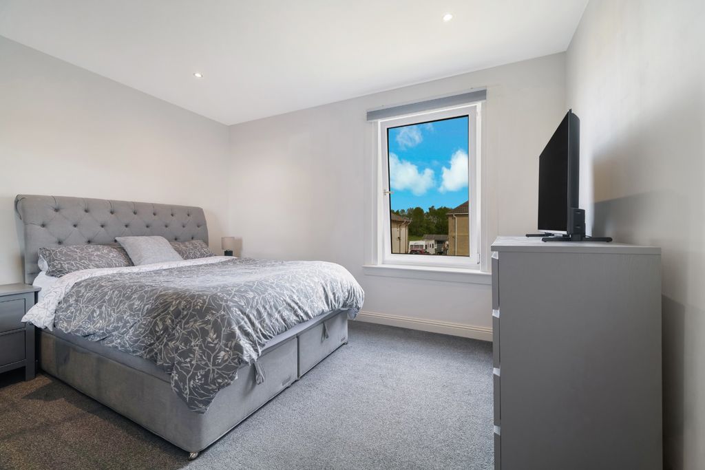 Additional image 11 of 2 bed flat for saleIndia Drive, Inchinnan, Renfrew, Renfrewshire PA4