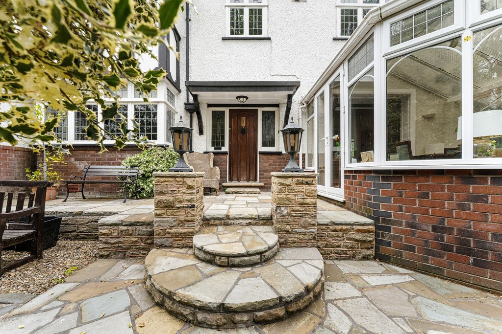 Property photo 3 of 97 4138815